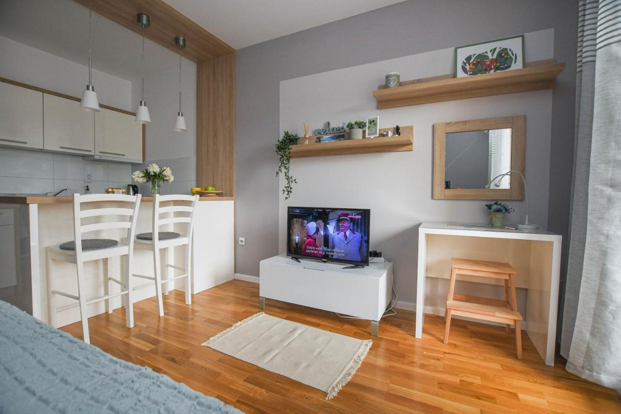 Apartment Plaza Kladovo Exteriör bild